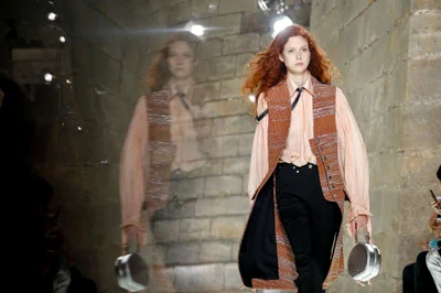 Look 10